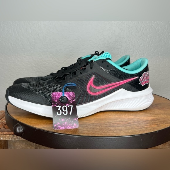 397. Nike Downshifter 11 SE Grade School Kids' Running Shoes
Nike 7Y - Picture 7 of 7